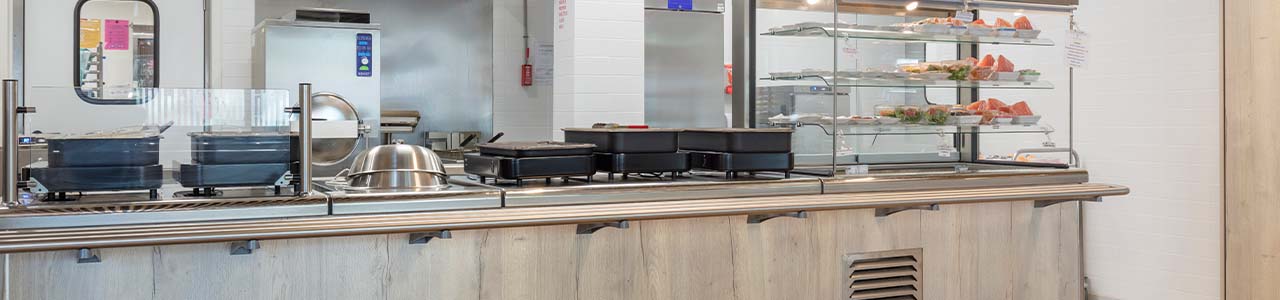 Nos équipements modulaires permettent de concevoir des cuisines 100% adaptées aux exigences de vos métiers au quotidien. 
